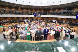 Dia do Psicólogo é marcado por homenagens em sessão solene presidida por Bruno Peixoto