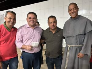 Presidente da Câmara de Novo Gama, Paulo Jordão, apoia bingo beneficente da APAE em noite solidária