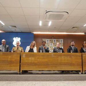 Policiais Legislativos de Goiás se formam na presença da Deputada Dra. Zeli Fritsche