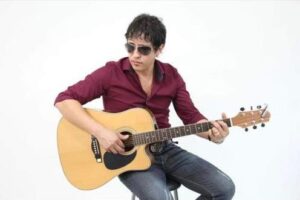 Cantor Luan Santos faz sua estreia no Barra Beach no próximo domingo, dia 12