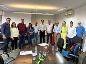 Líder do Governo na Alego, Deputado Wilde Cambão, participa de encontro com Presidente da Agehab, Alexandre Baldy