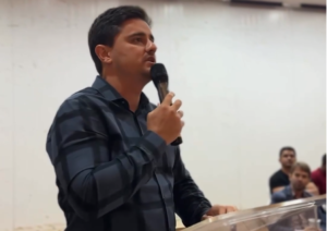 Prefeito Diego Sorgatto participa de cerimônia de assinatura da Lei Paulo Gustavo em Luziânia