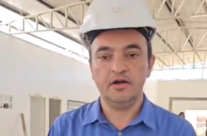 Transformação em progresso: Prefeito Pábio Mossoró acompanha construção da Escola Mônica de Fátima