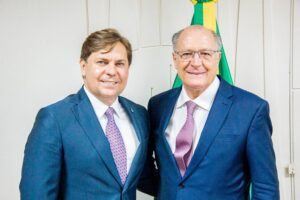 Bruno Peixoto lidera discussões por benefícios para o estado de Goiás em encontro com o vice-presidente Geraldo Alckmin