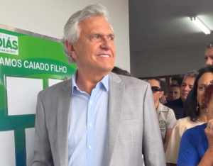 Governador Ronaldo Caiado comemora inauguração do Colégio Estadual Ronaldo Ramos Caiado Filho em Goiás