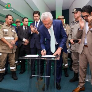 Governador Ronaldo Caiado anuncia redução de interstício para promoção de soldados da PM e do Corpo de Bombeiros em Goiás