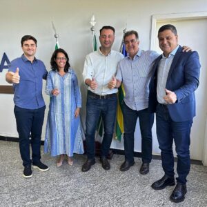 Prefeito Diego Sorgatto discute duplicação da GO-521 para melhorar infraestrutura viária de Luziânia durante reunião na Goinfra