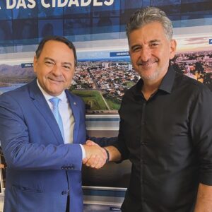 Afrânio Pimentel recebe apoio do deputado federal Adriano do Baldy para pré-candidatura a vereador em Valparaíso