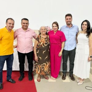 Dr. Marcus Vinicius participa de Café com Amigas promovido pela Igreja Universal em Valparaíso de Goiás