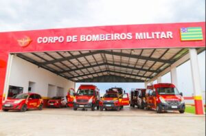 Bombeiros resgatam criança presa em carrinho de bebê em Valparaíso de Goiás