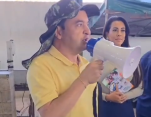 Prefeito Pábio Mossoró apresenta Marcus Vinícius como pré-candidato à prefeitura na tradicional feira do Jardim Céu Azul