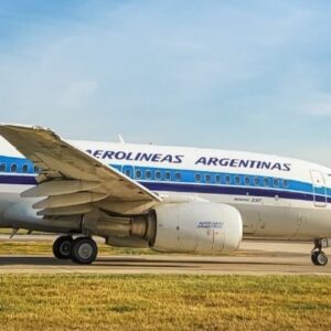 Avião faz pouso de emergência na Argentina após falsa ameaça de bomba
