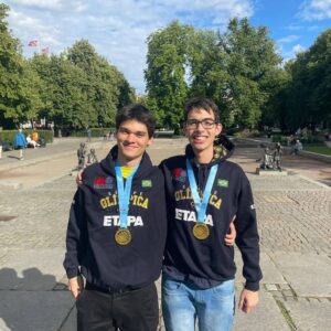 Brasileiros levam ouro em olimpíada internacional de matemática 