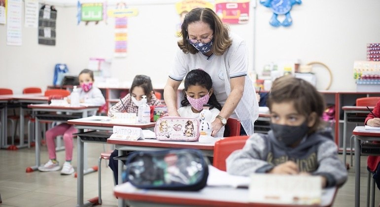 Mais de 1 milhão de alunos voltam às aulas na rede municipal de São Paulo nesta segunda