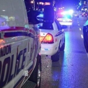 Mulher morre e corpo é encontrado quase três anos depois em apartamento de Londres