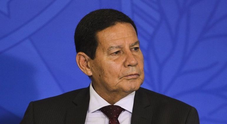 Republicanos oficializa candidatura de Mourão ao Senado pelo RS