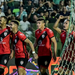 Atlético-GO e Fortaleza avançam às quartas de final da Copa do Brasil