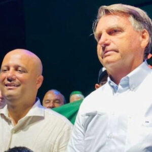 Com presença de Bolsonaro, PL oficializa candidatura de Vitor Hugo ao governo de Goiás