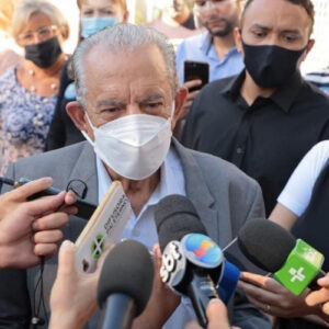 Ex-governador de Goiás, Iris Rezende morre após mais de três meses internado