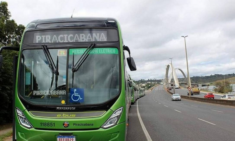 Vítima de gordofobia deverá ser indenizada em R$ 12 mil por empresa de ônibus, decide Justiça do DF