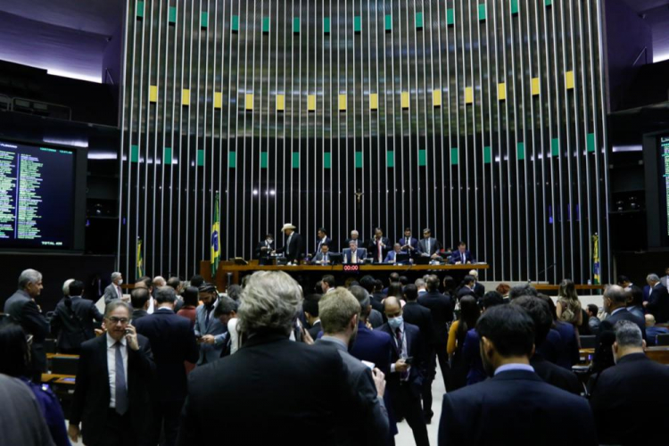 Senado aprova intervenção federal do Distrito Federal