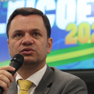 Torres diz que ‘nada teve a ver’ com atos de 8 de janeiro e vê prisão como ‘tirou de canhão no peito’