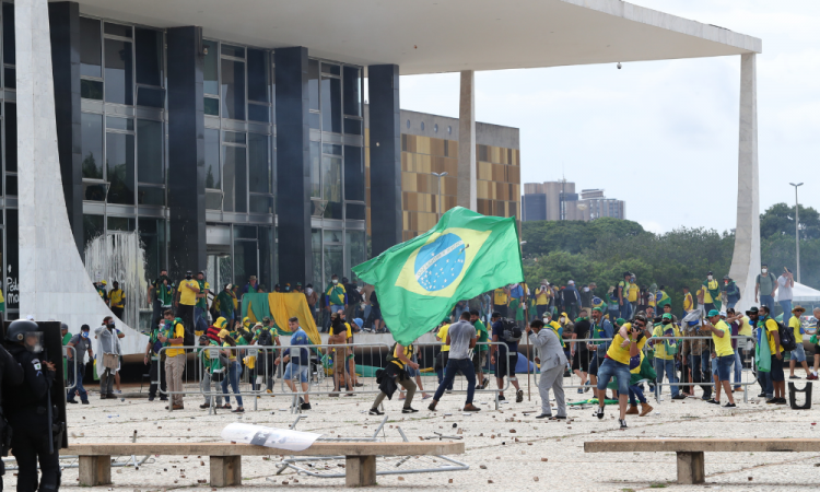 AGU pede que bloqueio de bens de presos por atos de 8 de janeiro suba para R$ 20,7 milhões