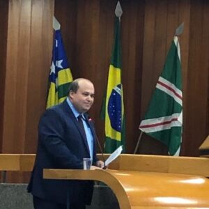 Valparaisense é homenageado na Câmara Municipal de Goiânia