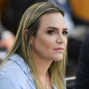 ‘Estamos juntos e mais fortes ainda’, diz Celina Leão sobre retorno de Ibaneis