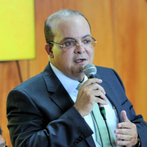 Presidente da CPI no DF diz que não planeja incluir Ibaneis em investigação