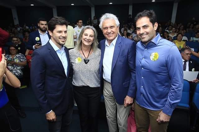 Zeli Fritsche, Ronaldo Caiado e líderes políticos reforçam compromisso com a vacinação em evento oficial