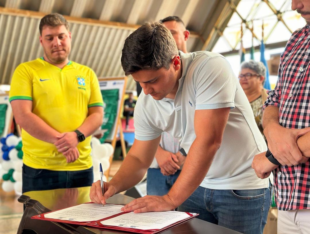 Prefeito Diego Sorgatto anuncia investimentos expressivos na educação de Luziânia