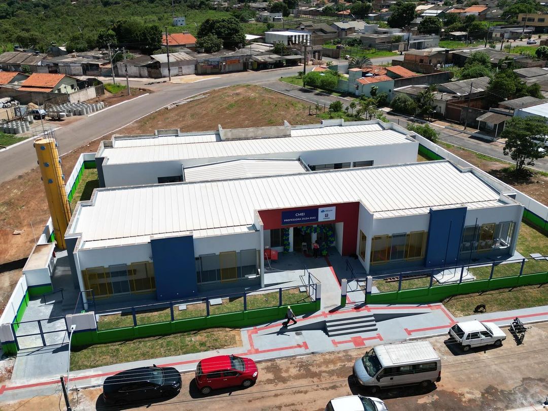 Creche no Alto das Caraíbas é inaugurada em Luziânia com presença do prefeito Diego Sorgatto