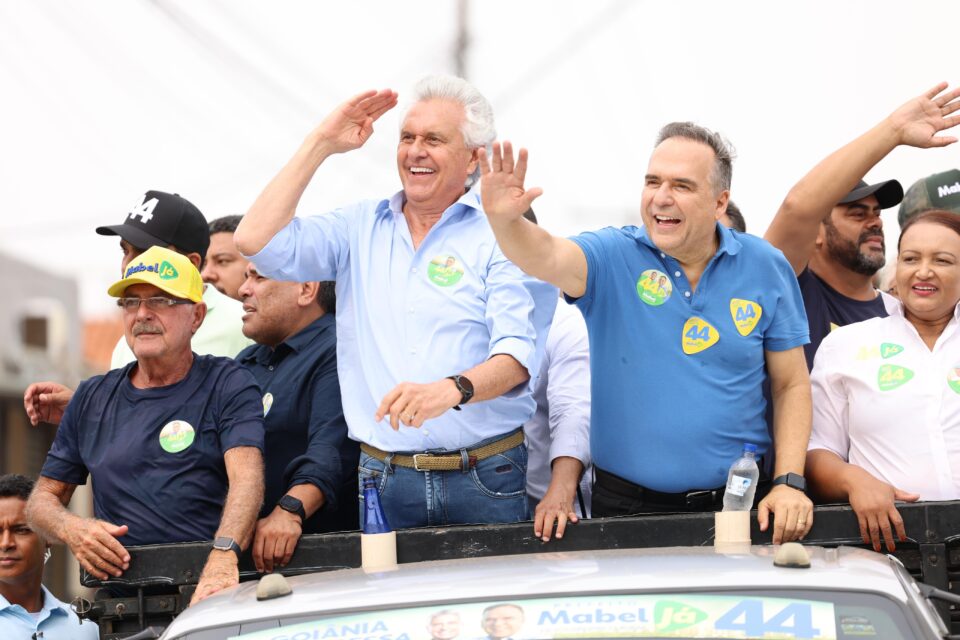 Caiado lidera grandes carreatas com Mabel e Leandro Vilela na retomada do 2º turno