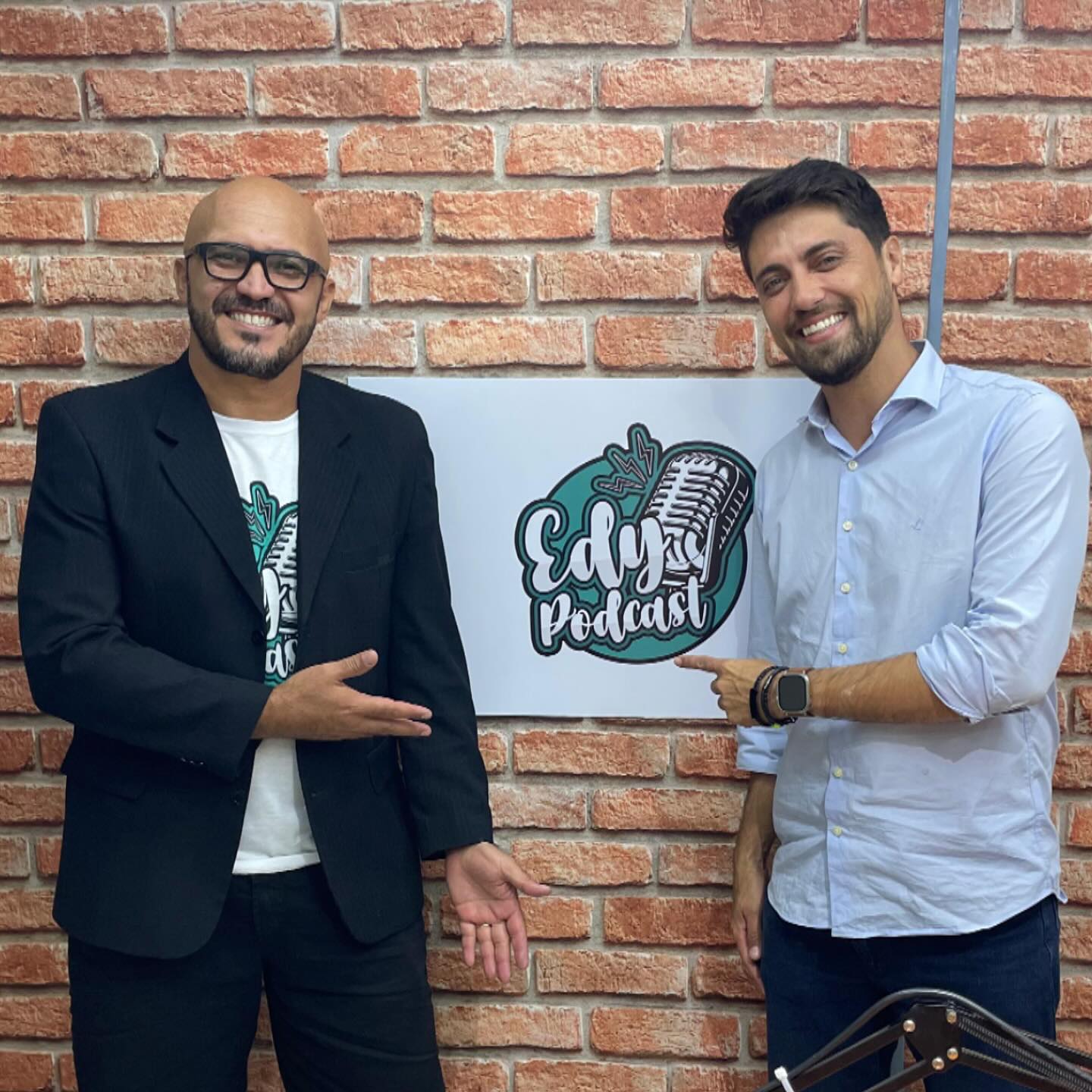 Durante participação em podcast com Edy Matos, prefeito eleito Dr. Marcus Vinicius apresenta prioridades para sua gestão em Valparaíso