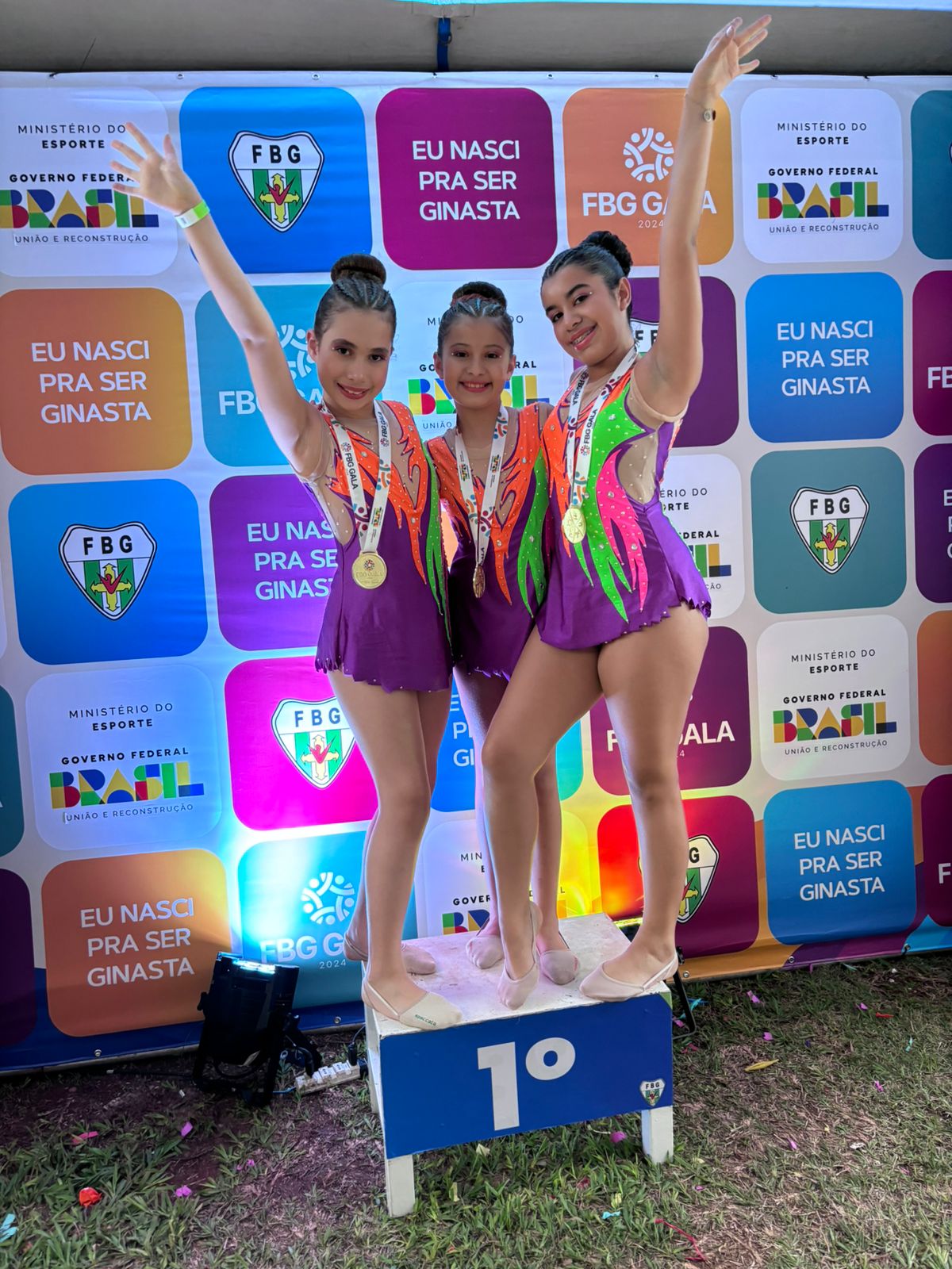 Ginastas Letícia Mota, Gabriela Felix, Luísa Damaceno representam Valparaíso no FBG Gala