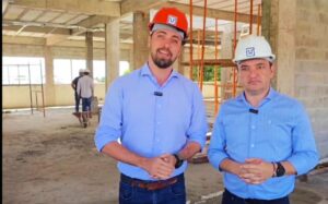 Pábio Mossoró e Marcus Vinicius realizam vistoria em obra do novo prédio da Superintendência de Administração Tributária em Valparaíso